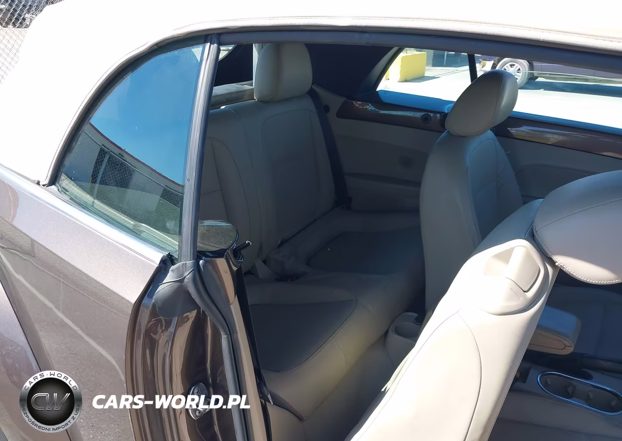 2015 Volkswagen Beetle 1.8T VIN:3VW517AT1FM807649 - 8