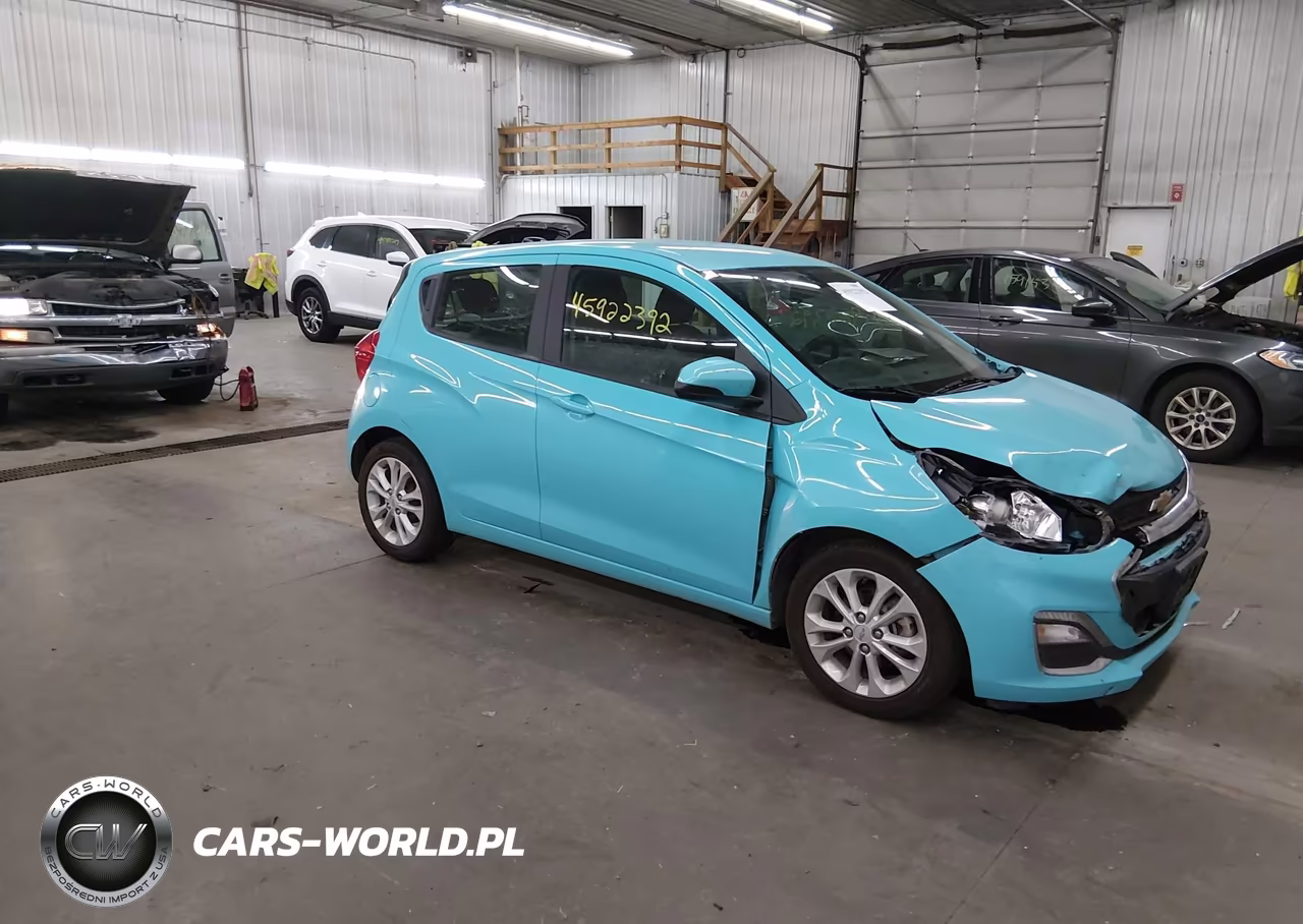 2021 Chevrolet Spark Fwd 1Lt Automatic – zdjęcie 1 z 17