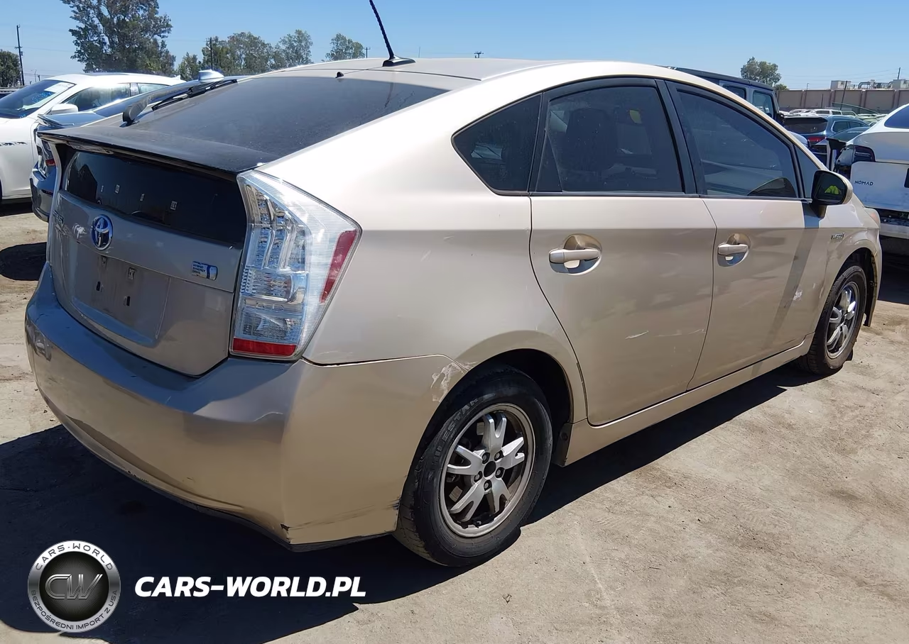 2011 Toyota Prius Five VIN:JTDKN3DU6B0256543 - 4