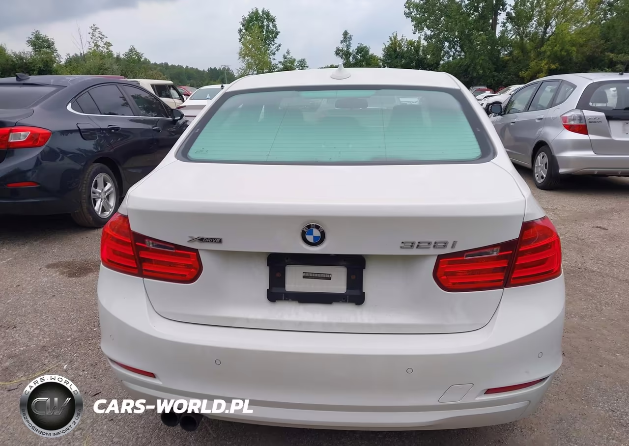 2015 BMW 328I xDrive VIN:WBA3B3G5XFNR85426 - 16