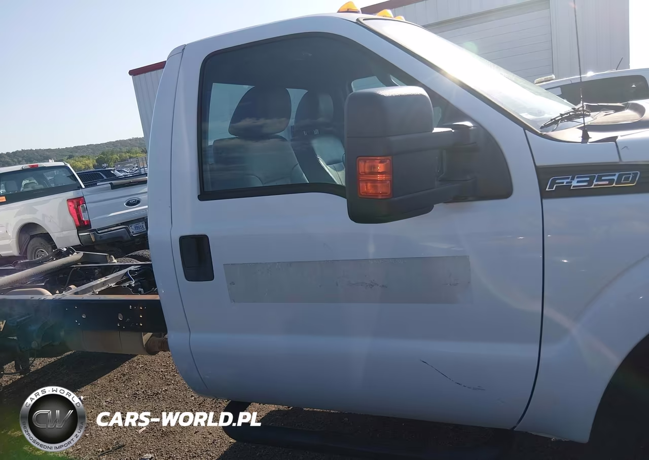 2012 Ford F-350 Chassis Xl VIN:1FDRF3H63CEC57964 - 13