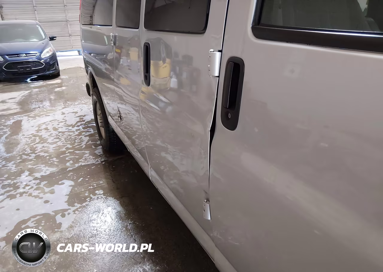 2016 Chevrolet Express 3500 Lt VIN:1GAZGPFF7G1293643 - 13