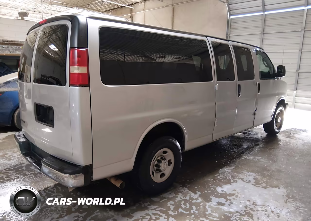 2016 Chevrolet Express 3500 Lt VIN:1GAZGPFF7G1293643 - 4