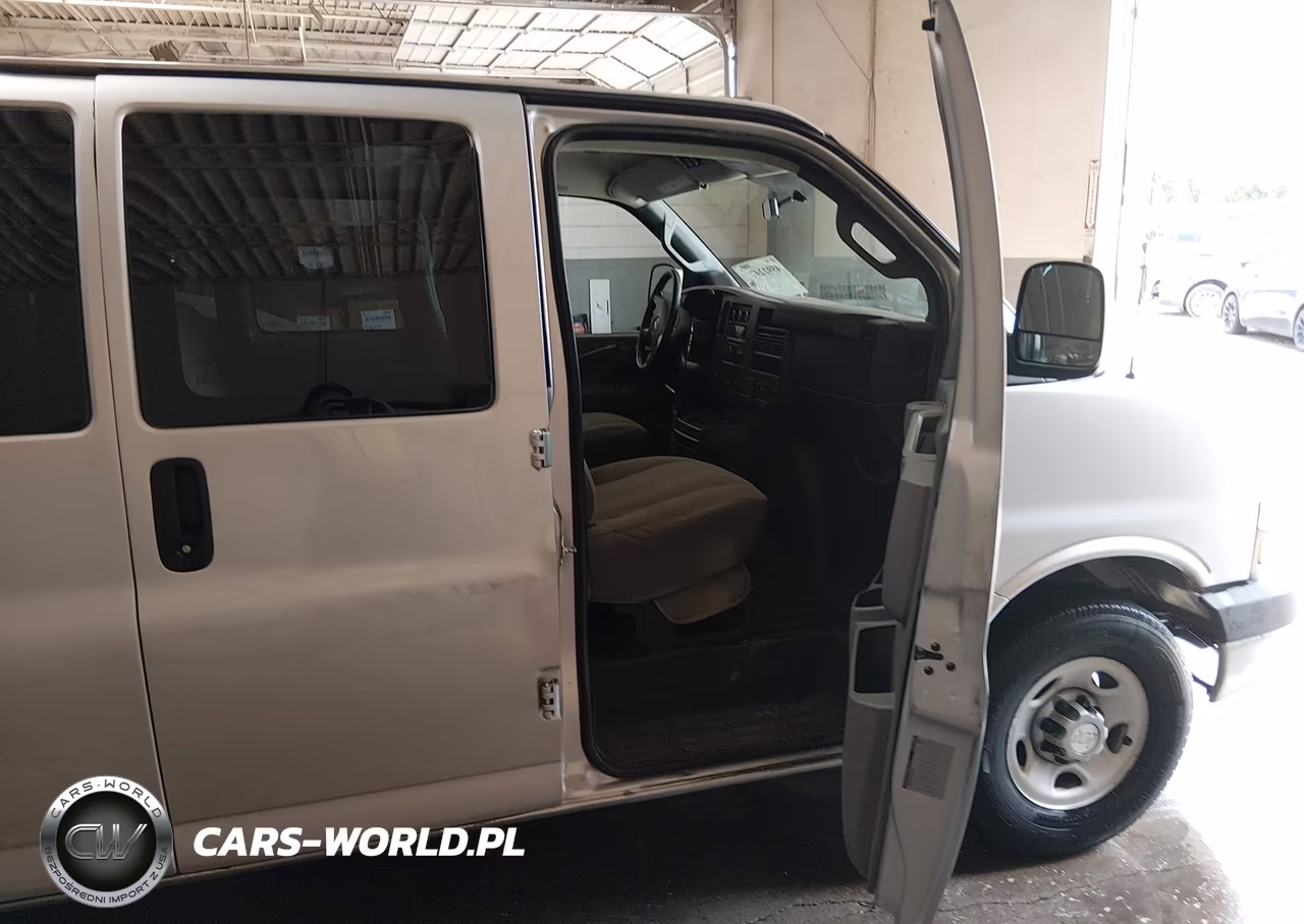 2016 Chevrolet Express 3500 Lt VIN:1GAZGPFF7G1293643 - 5