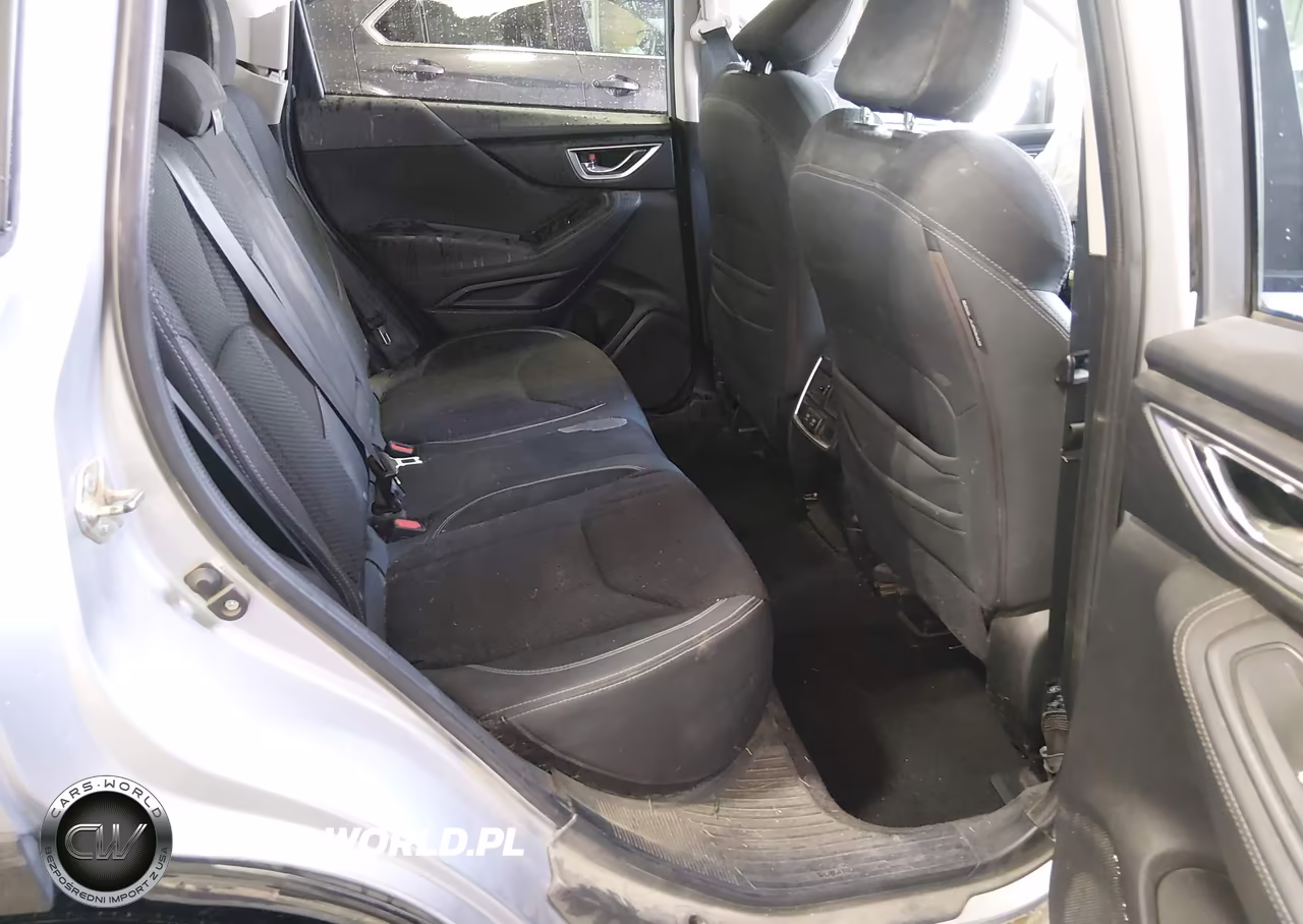 2019 Subaru Forester Premium VIN:JF2SKAGC3KH575496 - 8