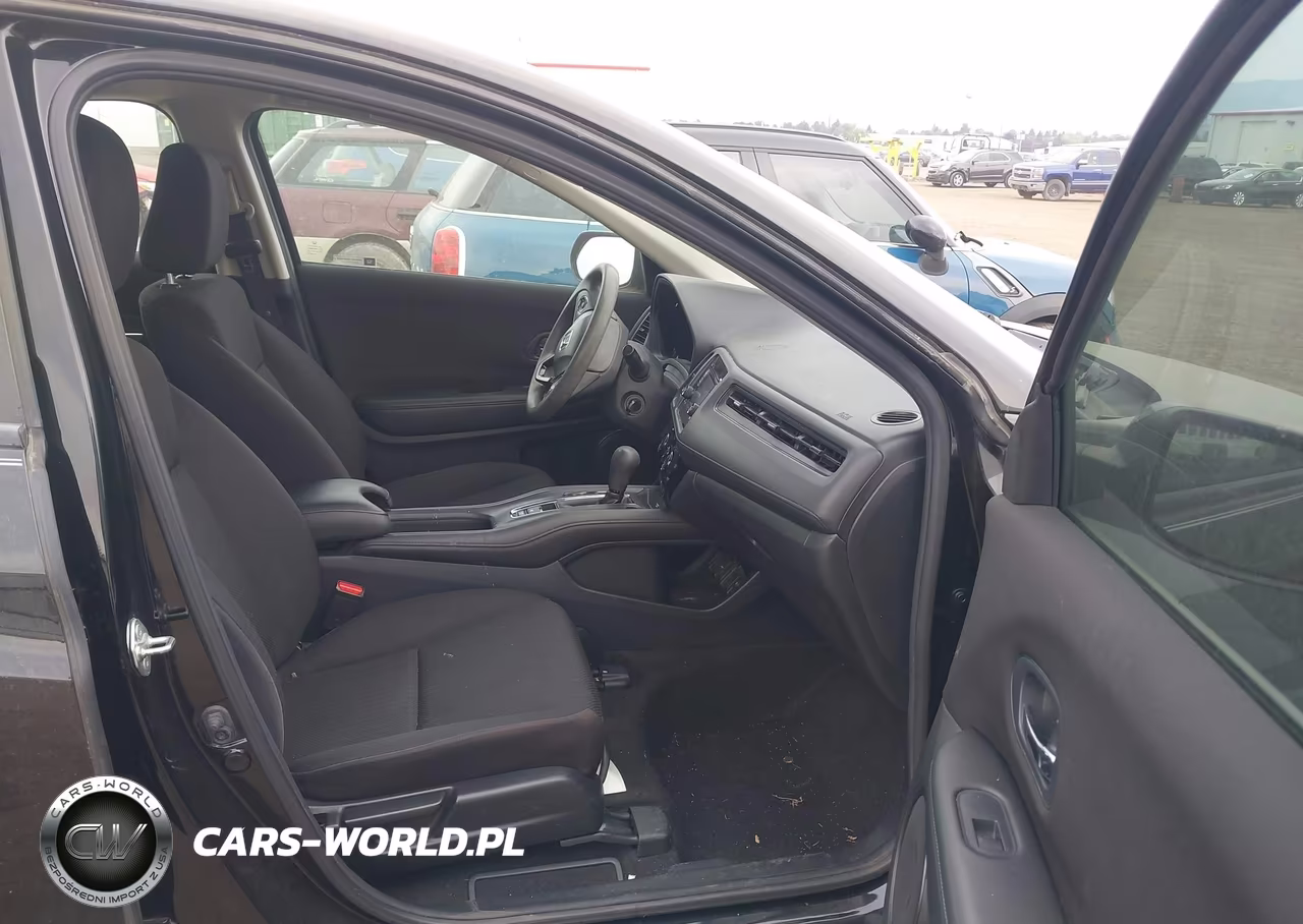 2017 Honda Hr-V Lx VIN:3CZRU6H33HM713409 - 5