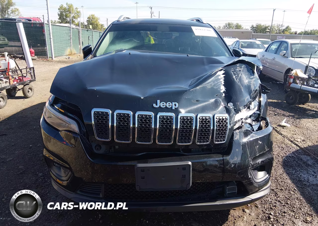 2019 Jeep Cherokee Latitude Plus 4X4 VIN:1C4PJMLB3KD454903 - 13