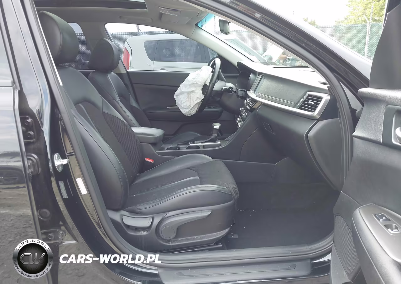 2020 Kia Optima S VIN:5XXGT4L36LG420092 - 5