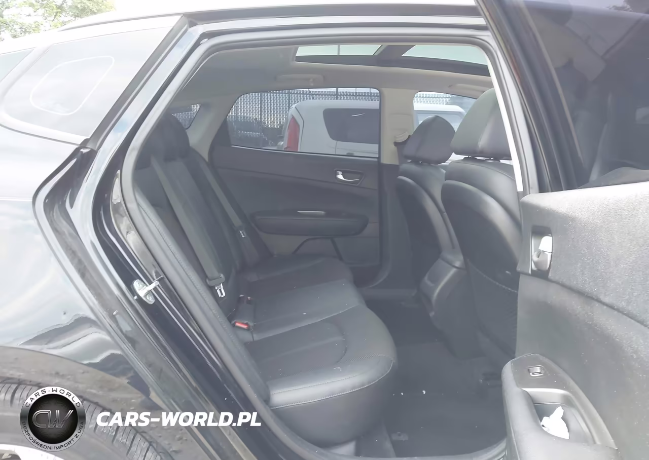 2020 Kia Optima S VIN:5XXGT4L36LG420092 - 8