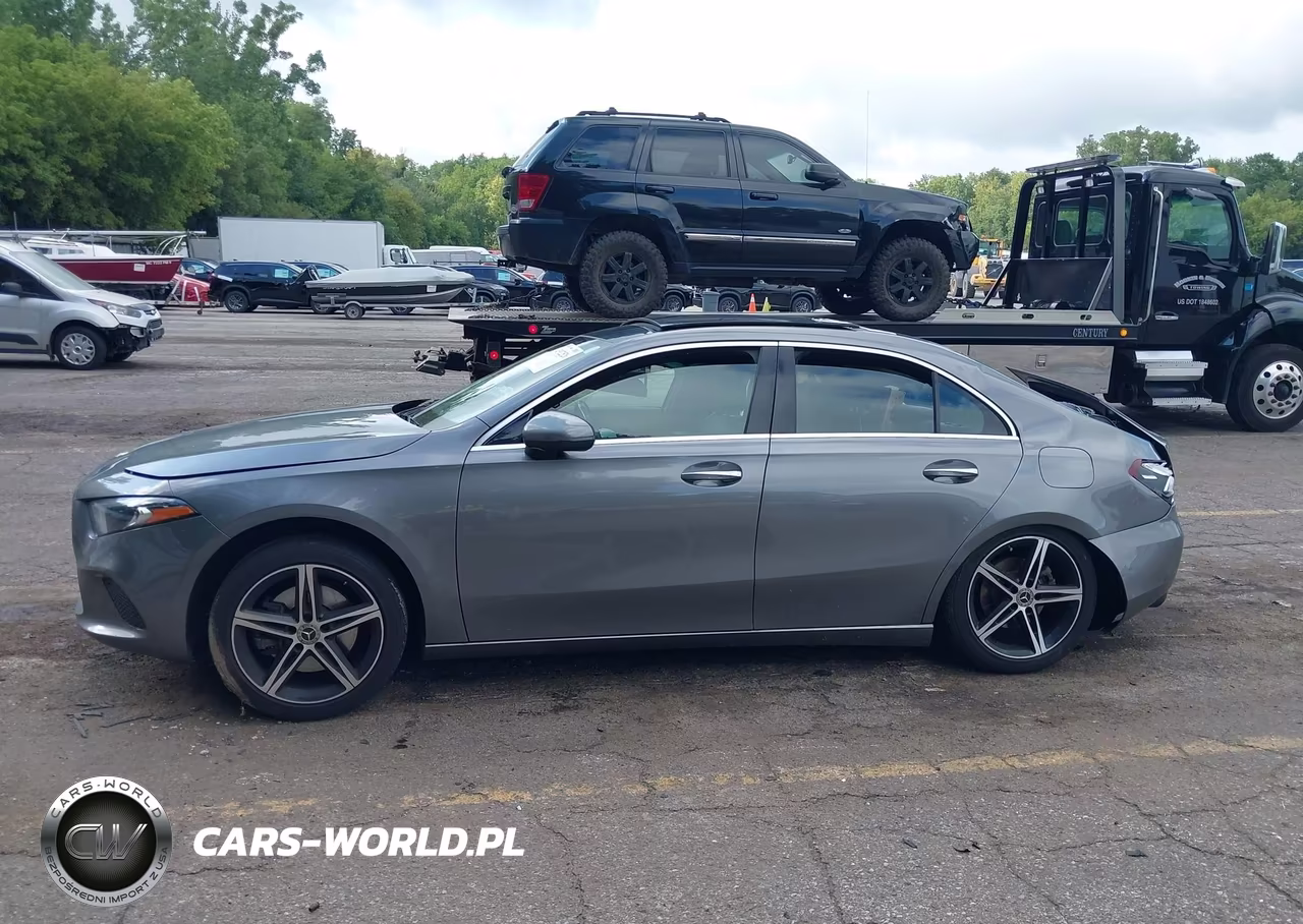 2021 Mercedes-Benz A 220 4Matic VIN:W1K3G4FB3MJ295383 - 13