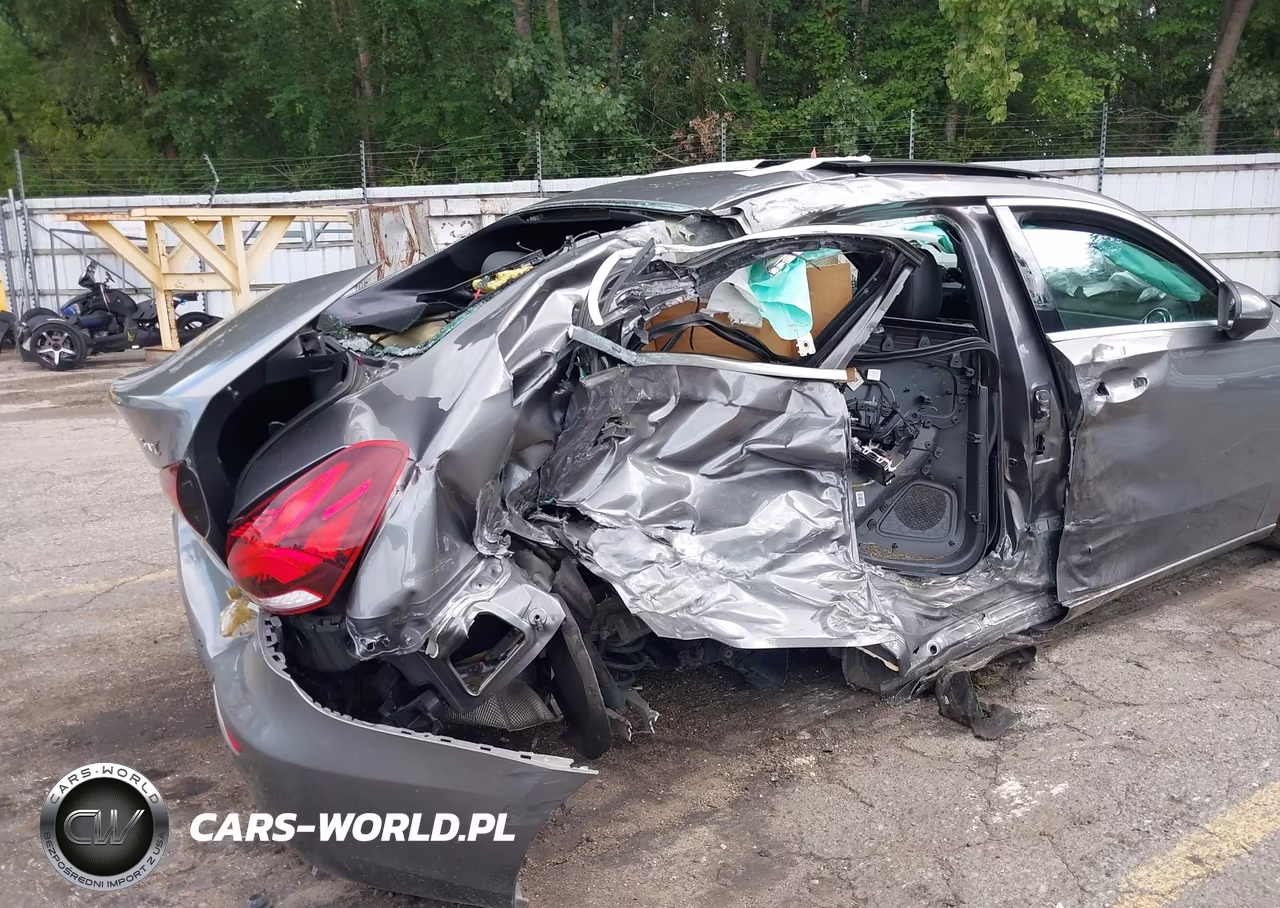 2021 Mercedes-Benz A 220 4Matic VIN:W1K3G4FB3MJ295383 - 6
