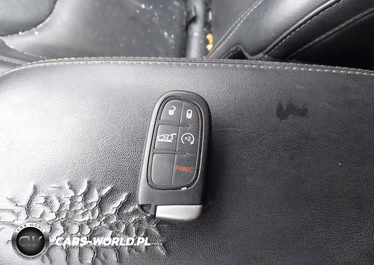2015 Jeep Cherokee Limited VIN:1C4PJMDS5FW522904 - 11
