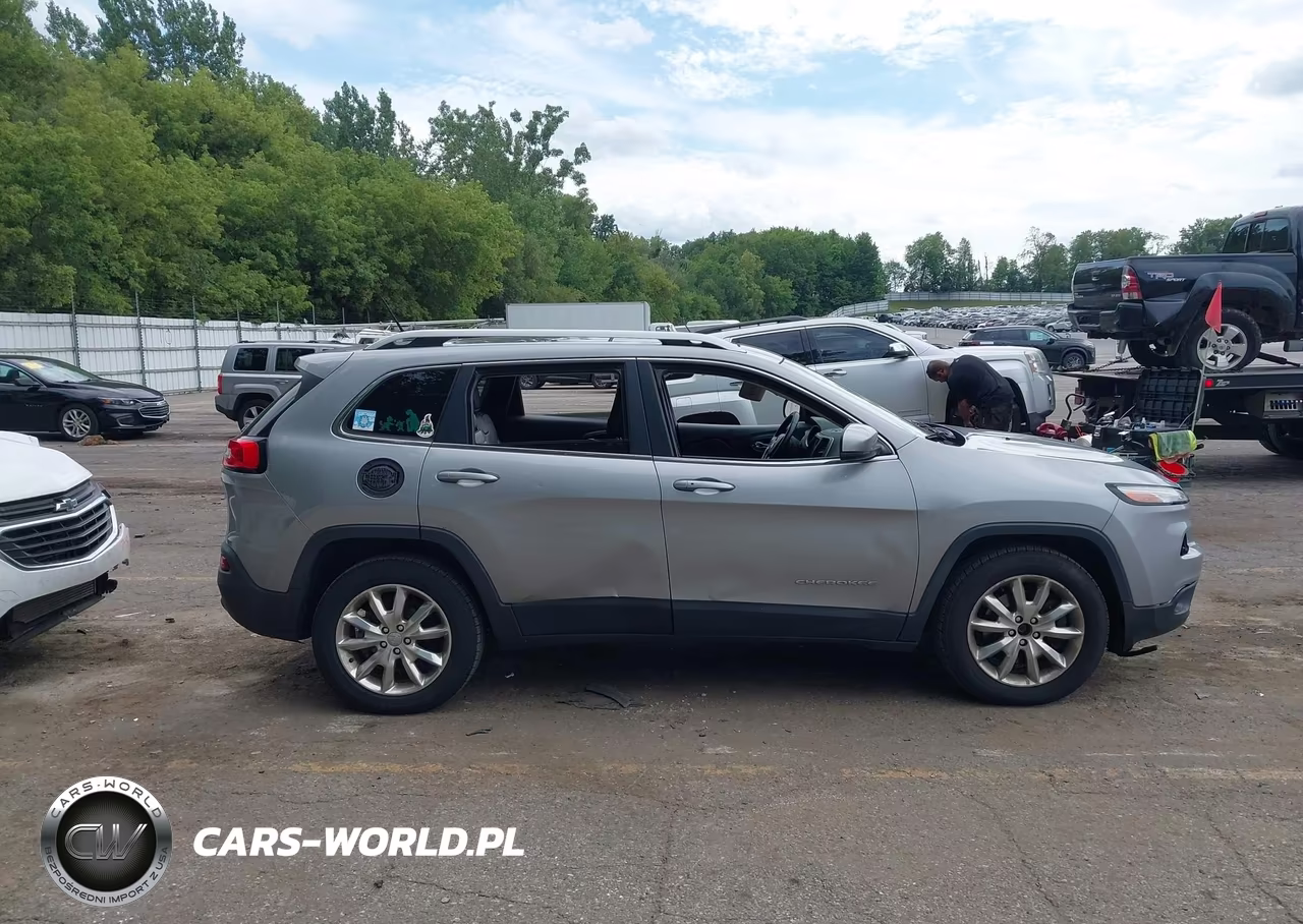 2015 Jeep Cherokee Limited VIN:1C4PJMDS5FW522904 - 13