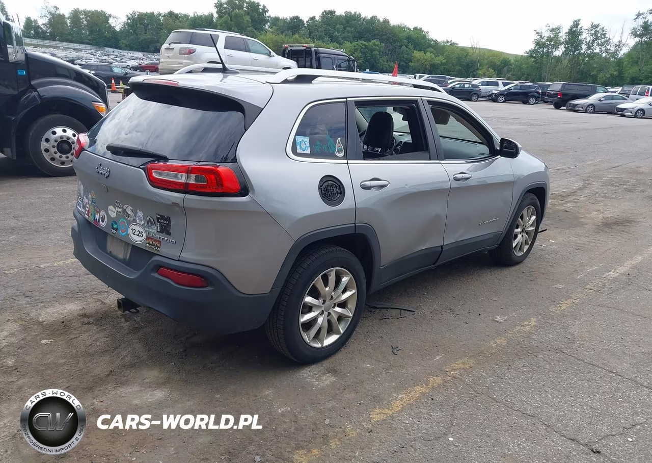 2015 Jeep Cherokee Limited VIN:1C4PJMDS5FW522904 - 4