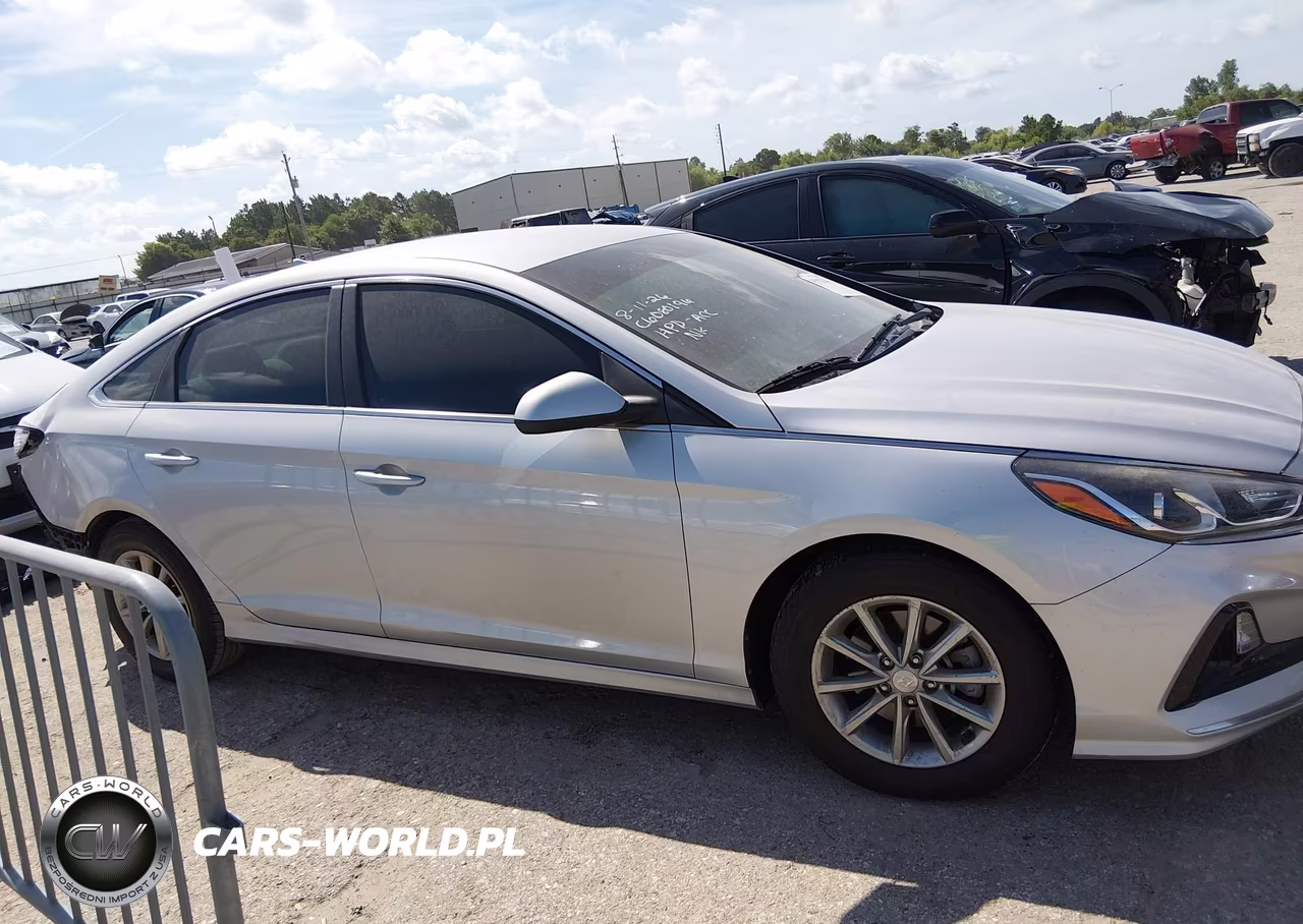 2018 Hyundai Sonata Eco VIN:5NPE24AA0JH710678 - 13