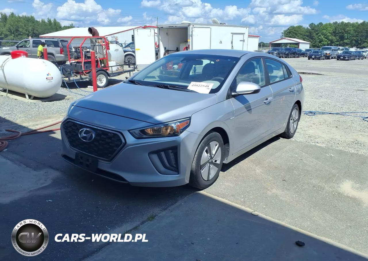 2020 Hyundai Ioniq Hybrid Blue VIN:KMHC65LCXLU219068 - 2