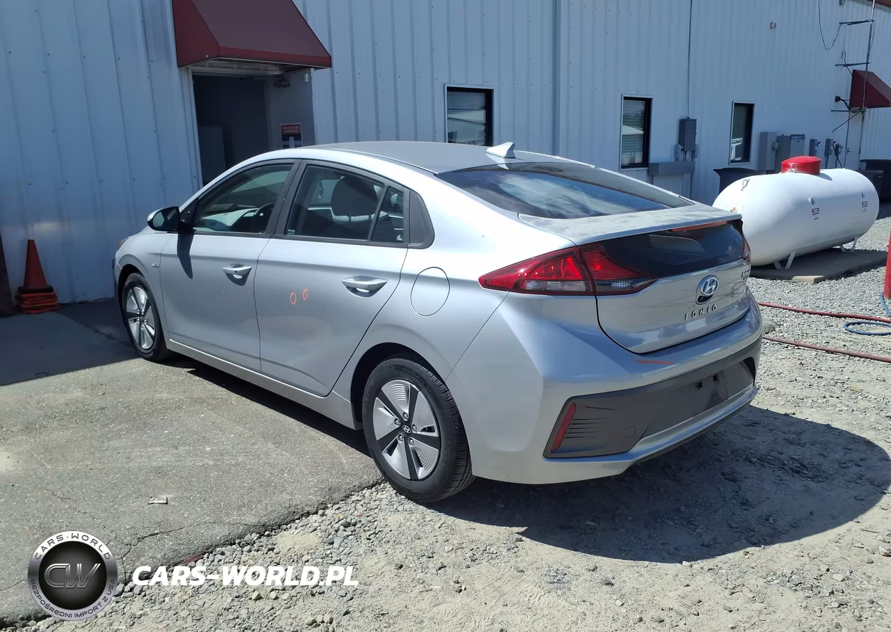 2020 Hyundai Ioniq Hybrid Blue VIN:KMHC65LCXLU219068 - 3