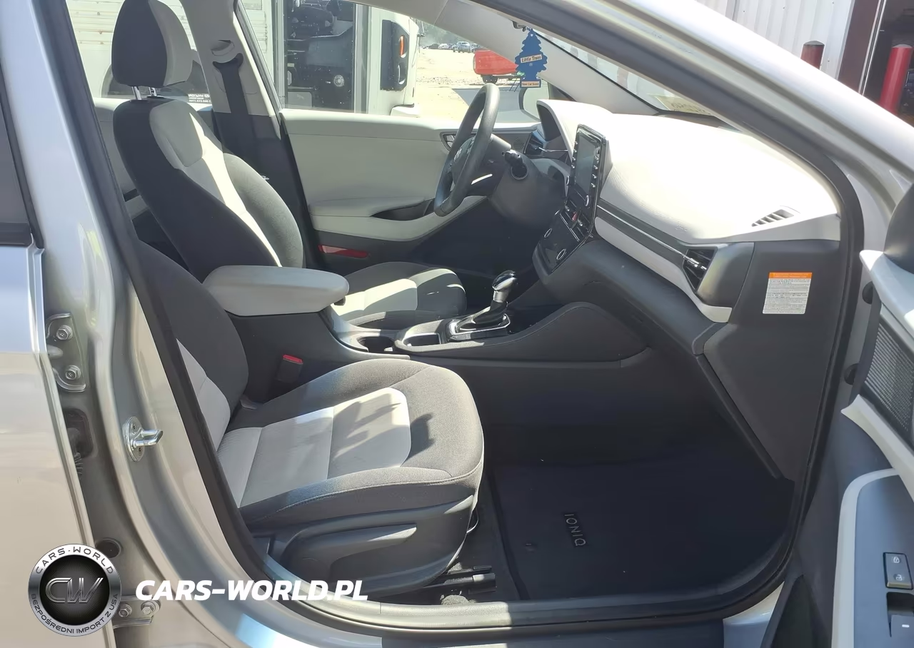2020 Hyundai Ioniq Hybrid Blue VIN:KMHC65LCXLU219068 - 5