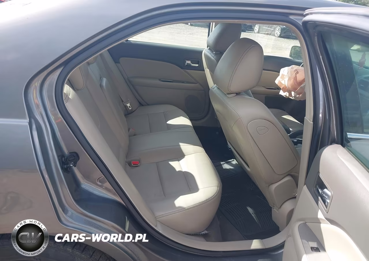 2010 Ford Fusion Hybrid VIN:3FADP0L39AR179262 - 8