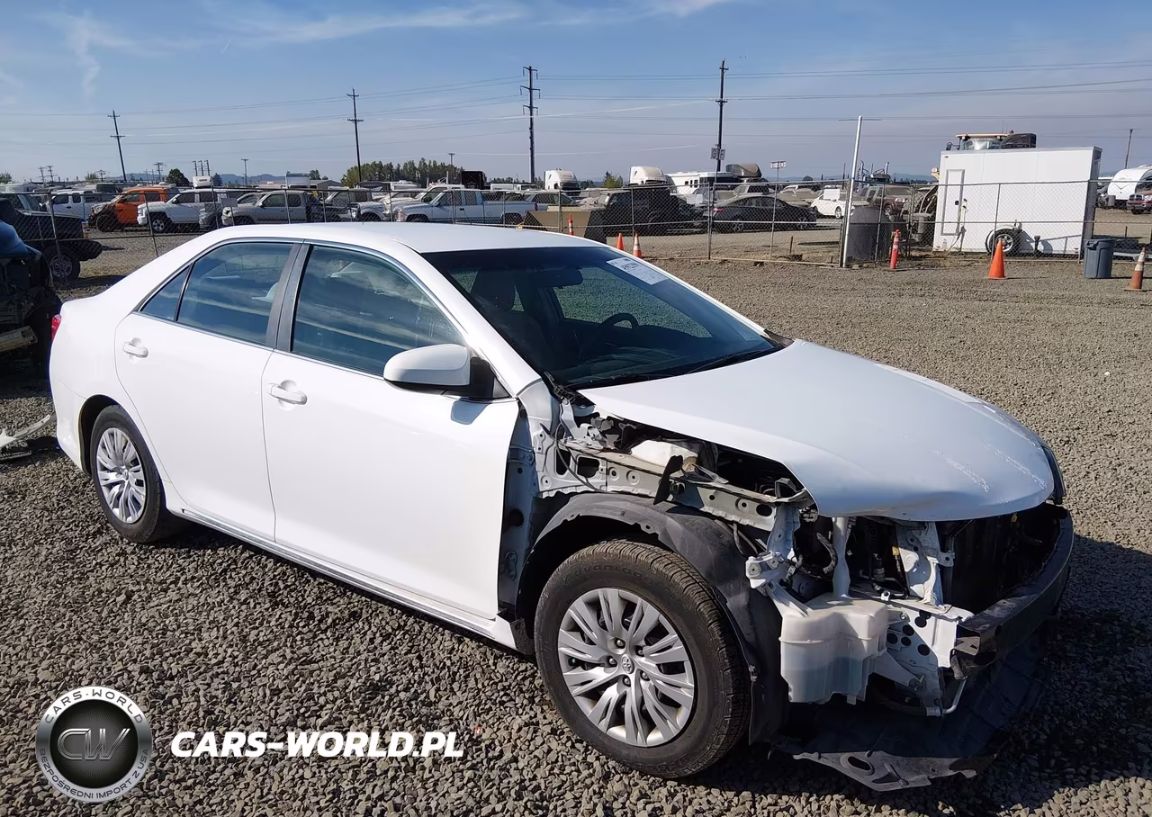 2012 Toyota Camry Le – zdjęcie 1 z 21