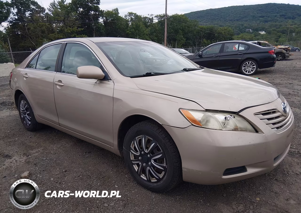 2008 Toyota Camry Le – zdjęcie 1 z 12