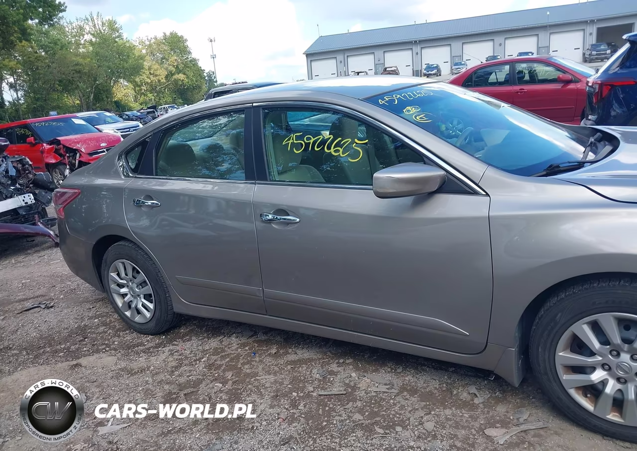 2013 Nissan Altima 2.5 S VIN:1N4AL3AP8DC920123 - 13