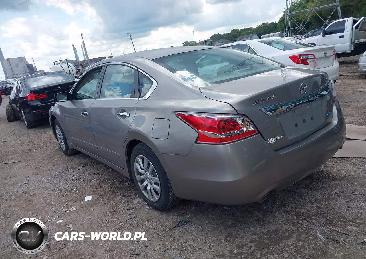 2013 Nissan Altima 2.5 S VIN:1N4AL3AP8DC920123 - 3