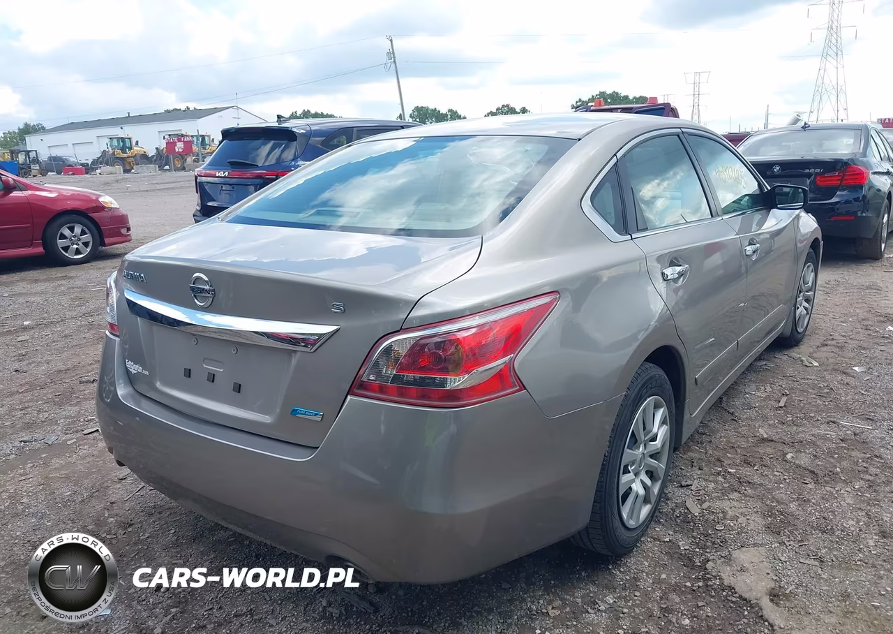 2013 Nissan Altima 2.5 S VIN:1N4AL3AP8DC920123 - 4