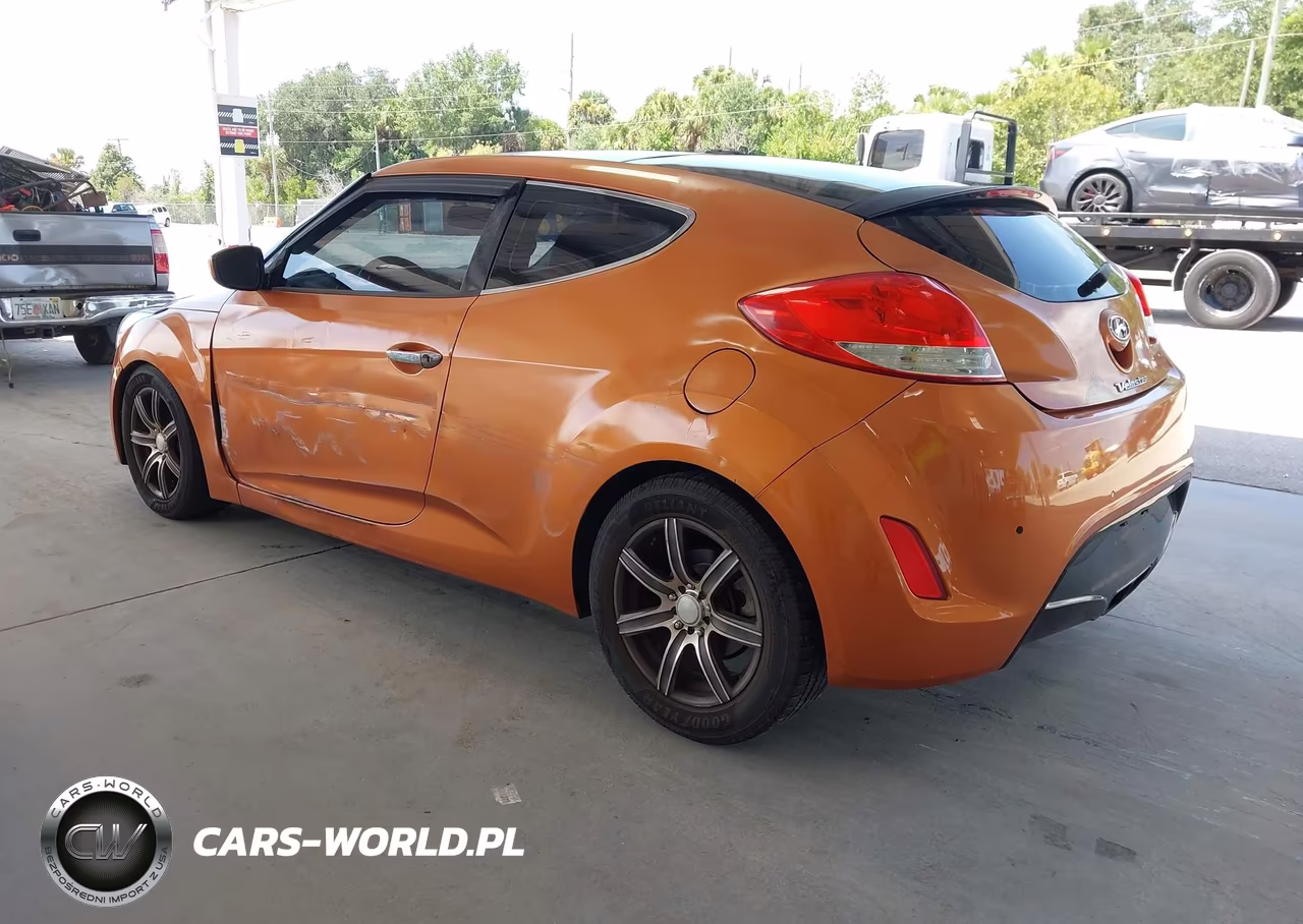 2012 Hyundai Veloster Base W-Black VIN:KMHTC6AD3CU074787 - 3