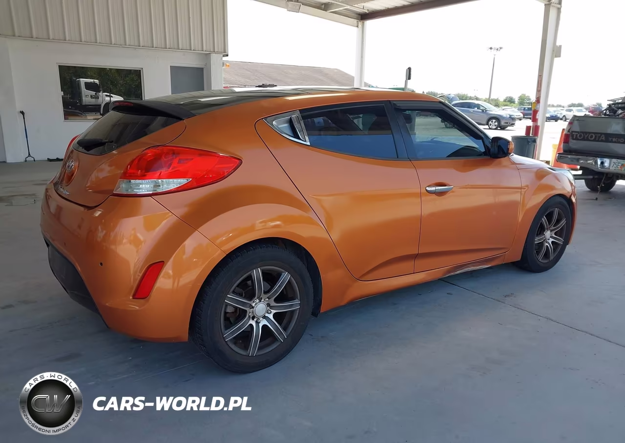 2012 Hyundai Veloster Base W-Black VIN:KMHTC6AD3CU074787 - 4