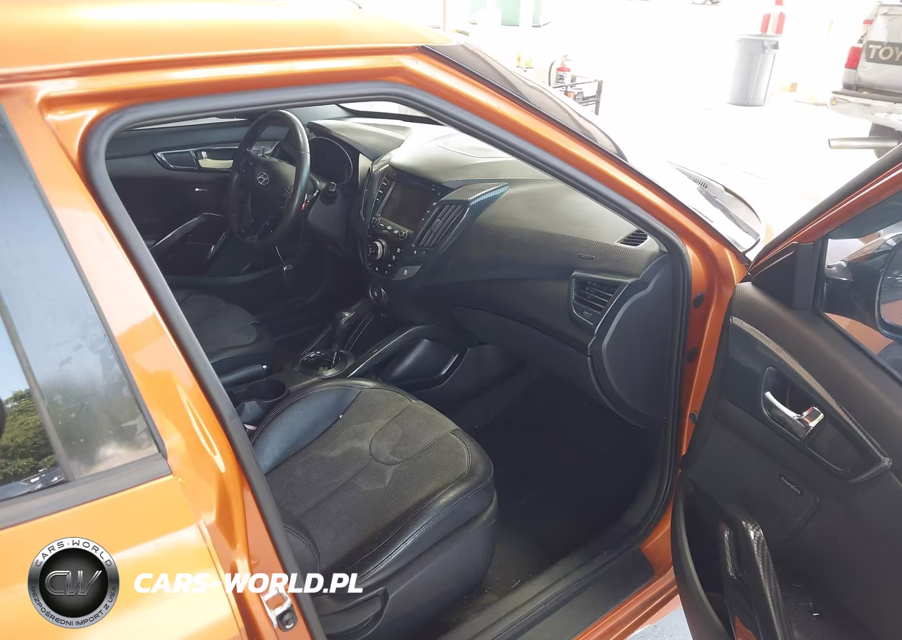2012 Hyundai Veloster Base W-Black VIN:KMHTC6AD3CU074787 - 5
