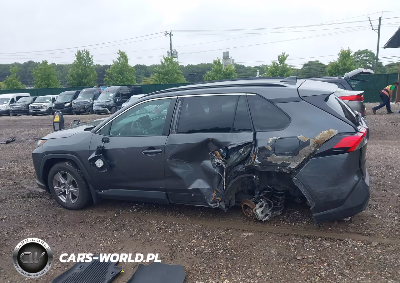 2024 Toyota Rav4 Xle VIN:2T3P1RFV6RC441810 - 14