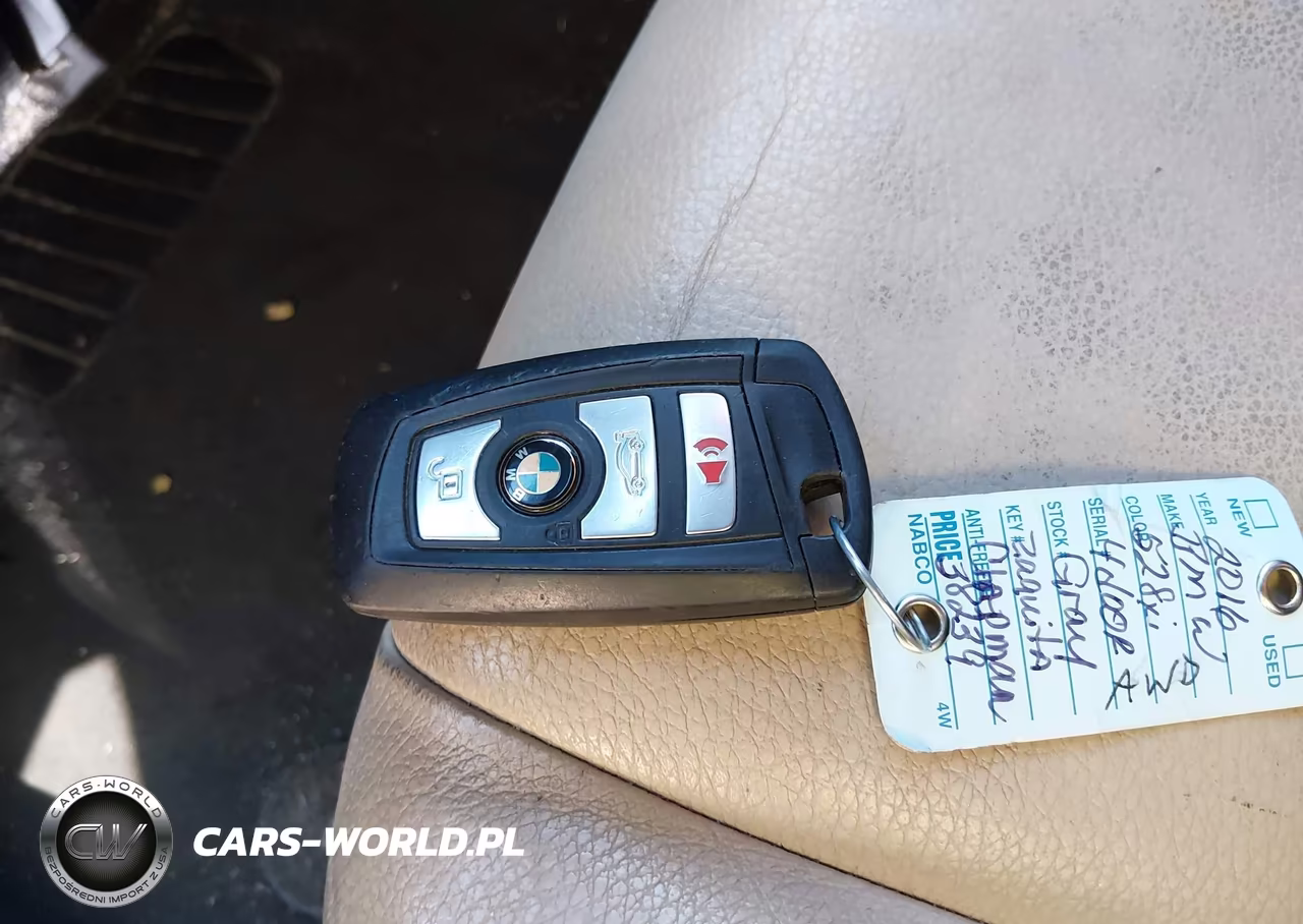 2016 BMW 528I xDrive VIN:WBA5A7C51GG150944 - 11