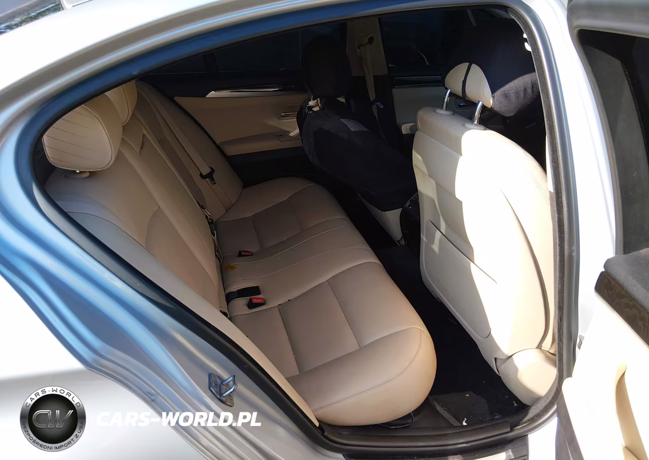 2016 BMW 528I xDrive VIN:WBA5A7C51GG150944 - 8