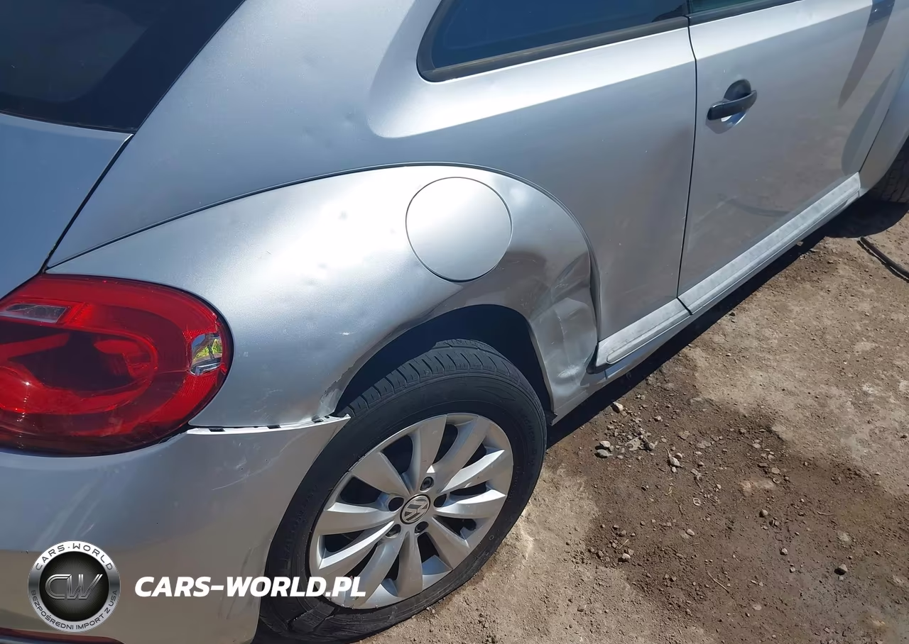 2013 Volkswagen Beetle 2.5L Entry VIN:3VWFP7AT3DM631512 - 6