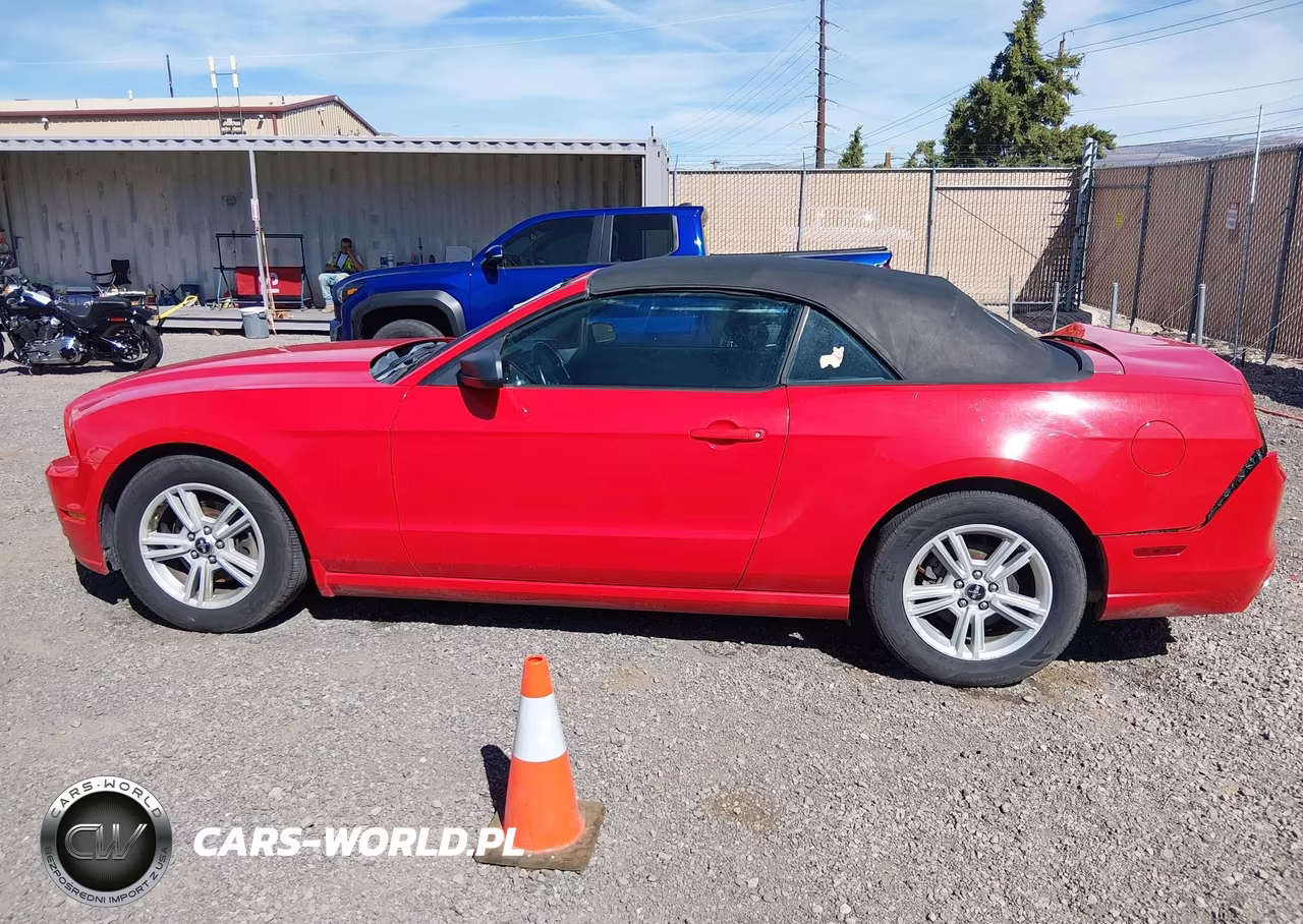 2014 Ford Mustang V6 VIN:1ZVBP8EM1E5272241 - 14