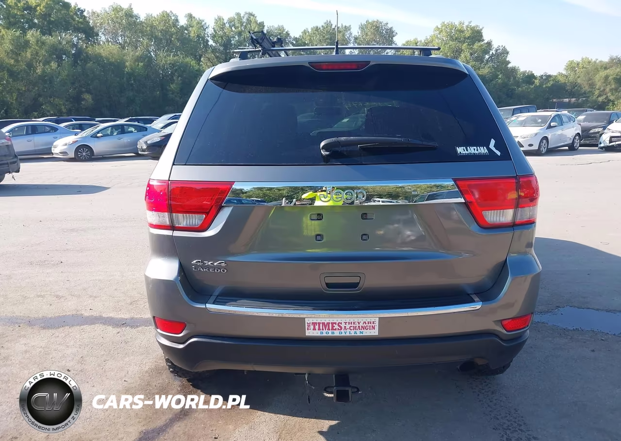 2012 Jeep Grand Cherokee Laredo VIN:1C4RJFAG7CC209337 - 17