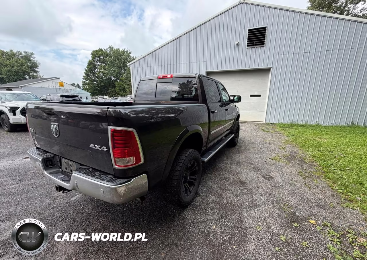 2016 Ram 1500 Laramie VIN:1C6RR7NG3GS338560 - 4
