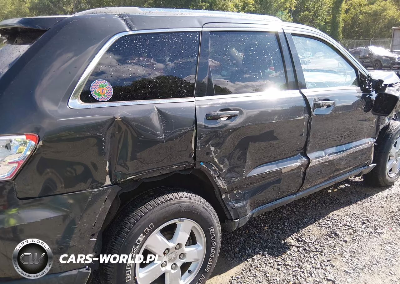 2011 Jeep Grand Cherokee Laredo VIN:1J4RR4GG0BC581373 - 20