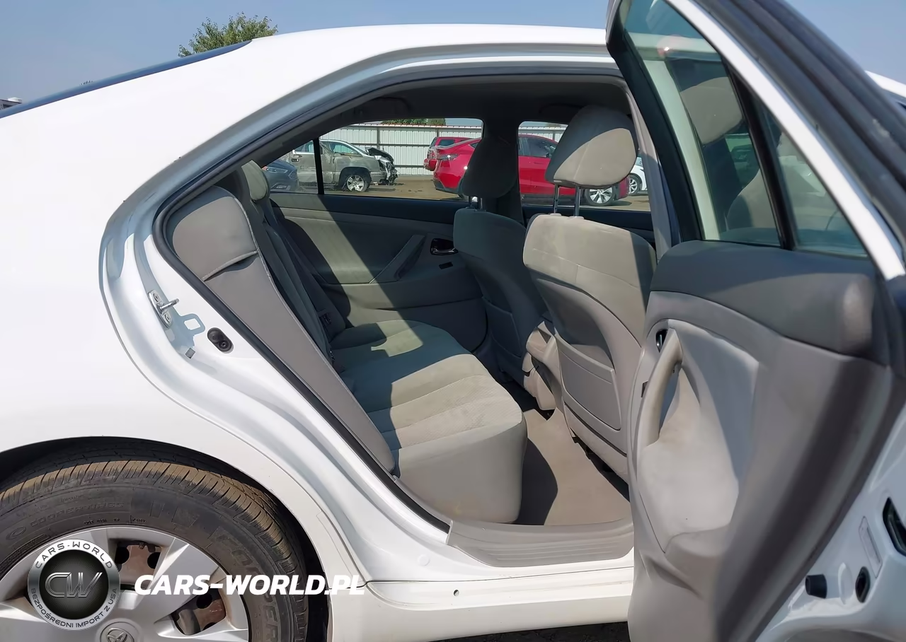 2007 Toyota Camry Le VIN:4T1BE46K07U662573 - 8