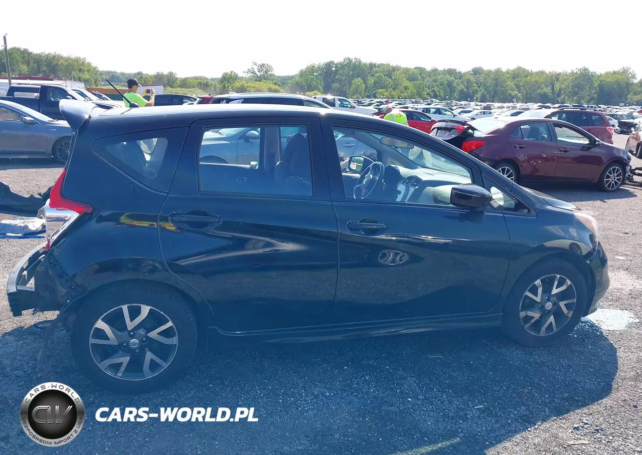 2015 Nissan Versa Note Sr VIN:3N1CE2CP2FL388835 - 12