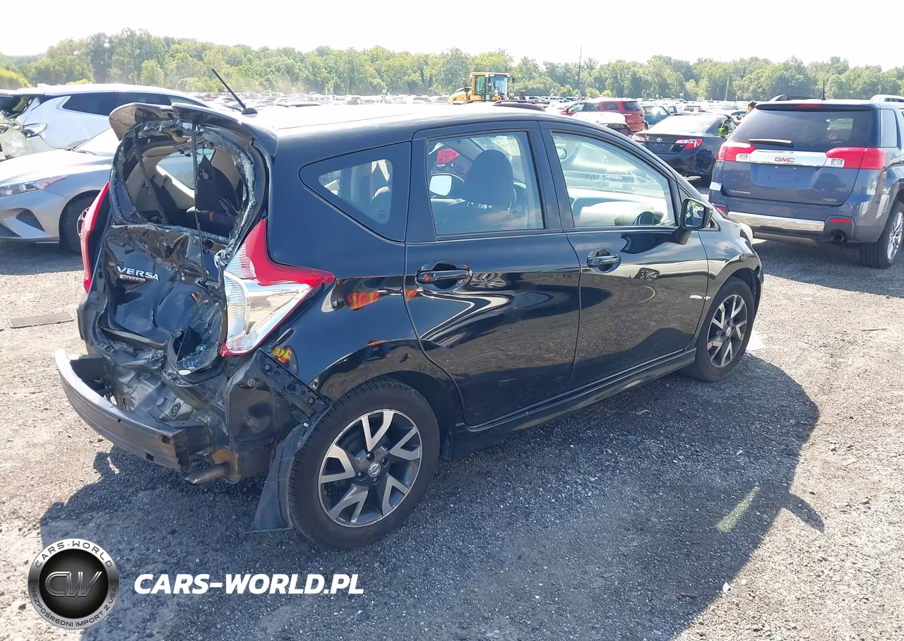 2015 Nissan Versa Note Sr VIN:3N1CE2CP2FL388835 - 4