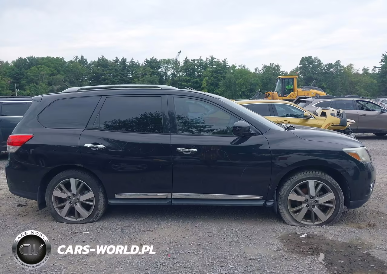 2015 Nissan Pathfinder Platinum VIN:5N1AR2MMXFC693648 - 13