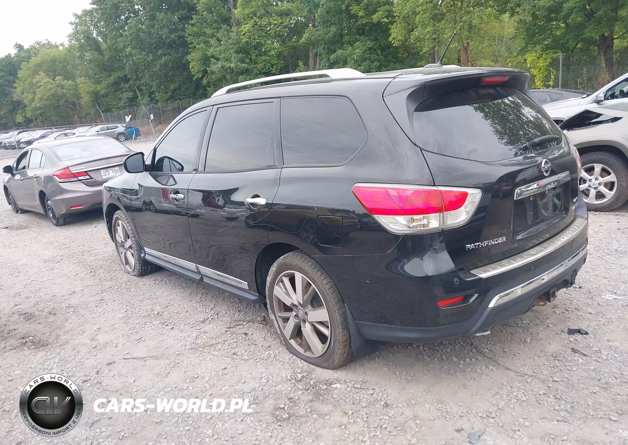 2015 Nissan Pathfinder Platinum VIN:5N1AR2MMXFC693648 - 3