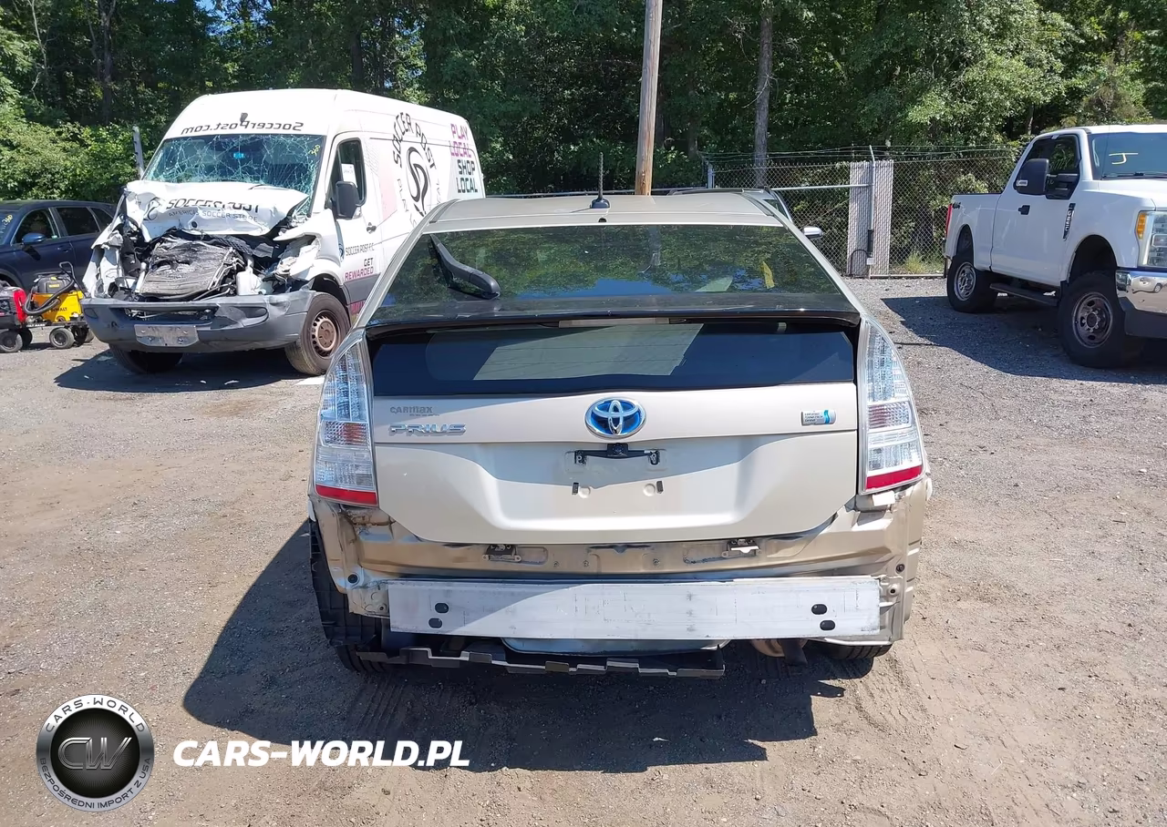 2011 Toyota Prius Three VIN:JTDKN3DU6B0250242 - 16