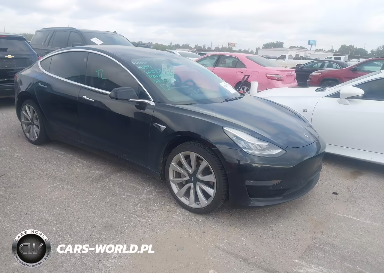 2020 Tesla Model 3 VIN:5YJ3E1EAXLF660820 - 1
