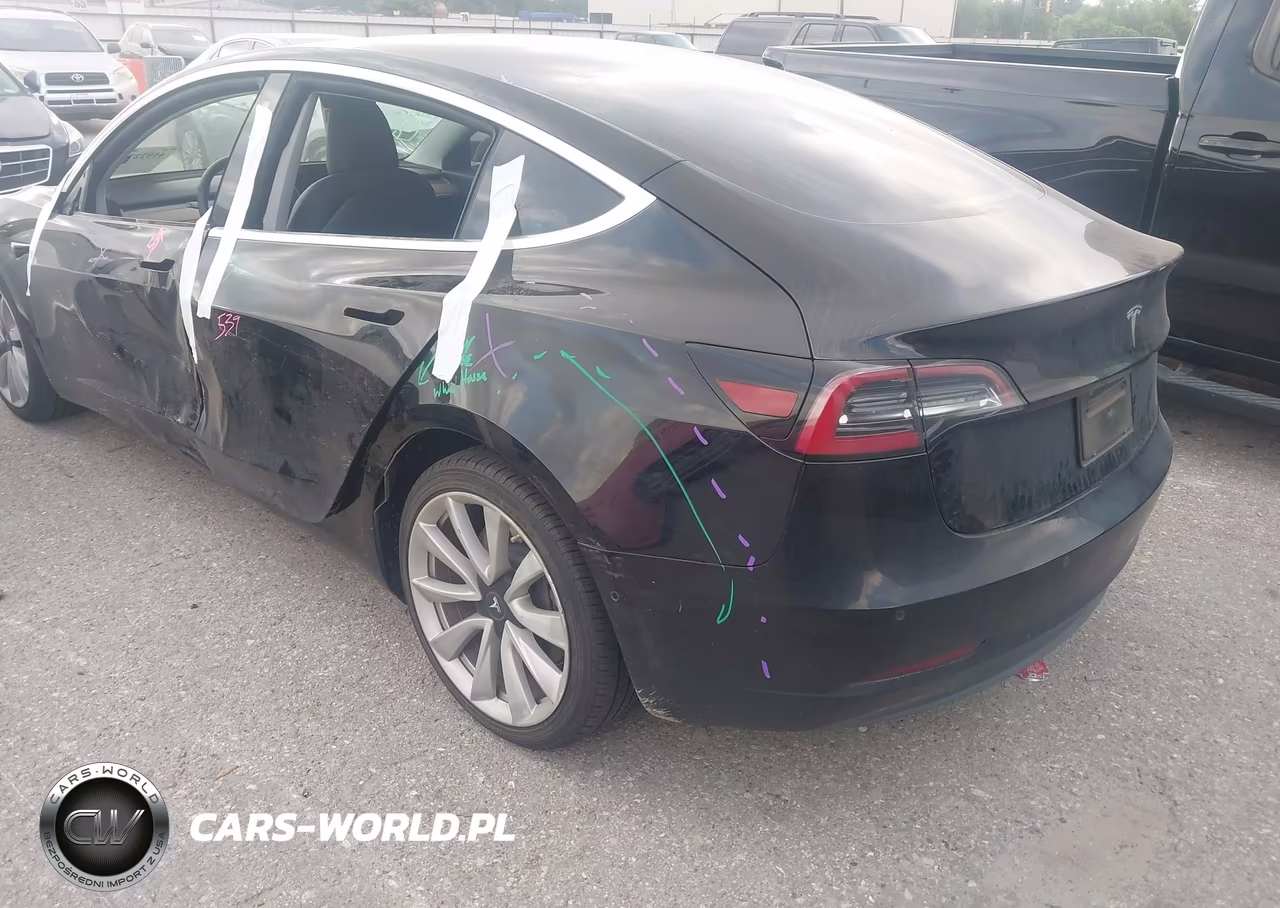 2020 Tesla Model 3 VIN:5YJ3E1EAXLF660820 - 3