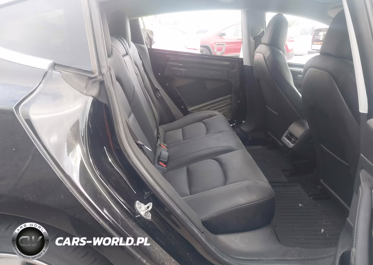 2020 Tesla Model 3 VIN:5YJ3E1EAXLF660820 - 8