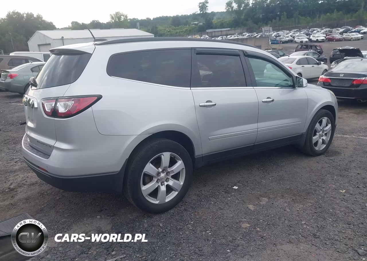 2016 Chevrolet Traverse Lt VIN:1GNKVGKD3GJ160355 - 4