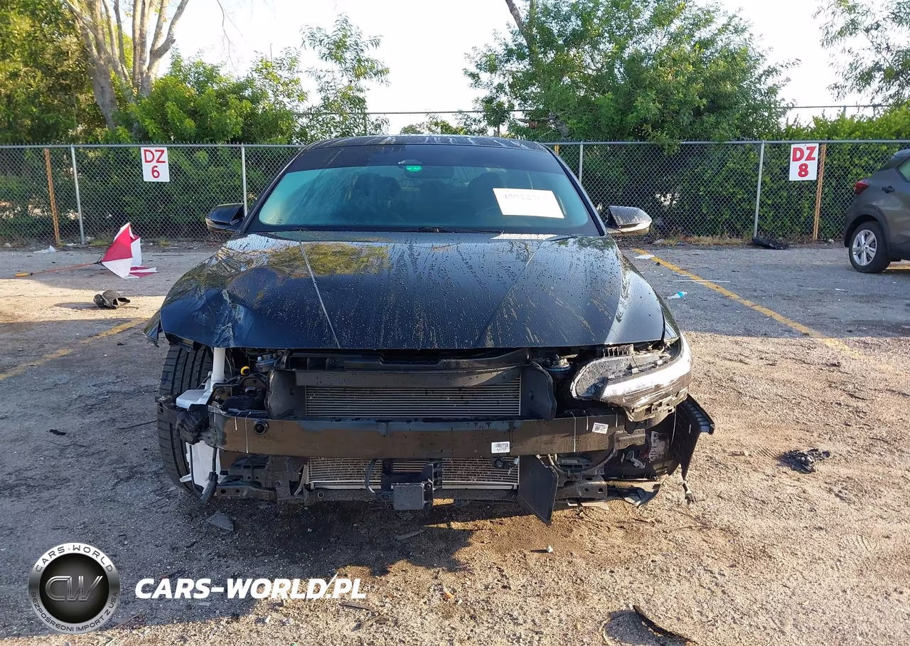 2024 Hyundai Elantra Limited VIN:KMHLP4DG3RU722927 - 13